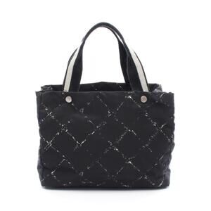 Chanel Tote Bag Black White